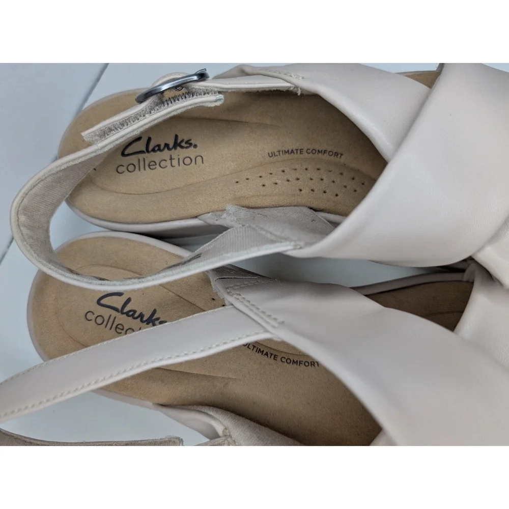 Clarks Clara Cove Sandals US 10W Wide/ UK 7.5E Sand Flatform PU RMF23-SM
